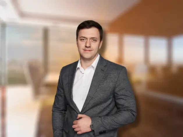Директор департамента юридических услуг ГК Umbrella Group Никита Демиденко