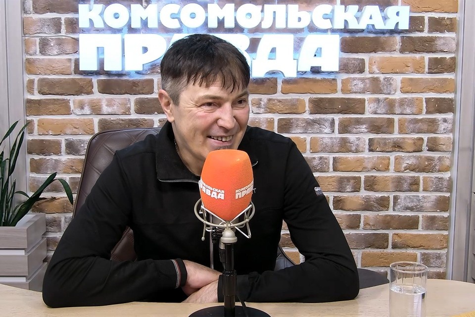    Алексей Потехин в студии радио «Комсомольская правда» Фото: Рустам Галиулин
