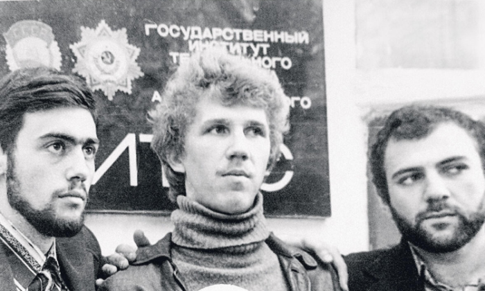 Сергей Баталов в молодости с Роландом Макаровым и Сергеем Газаровым.