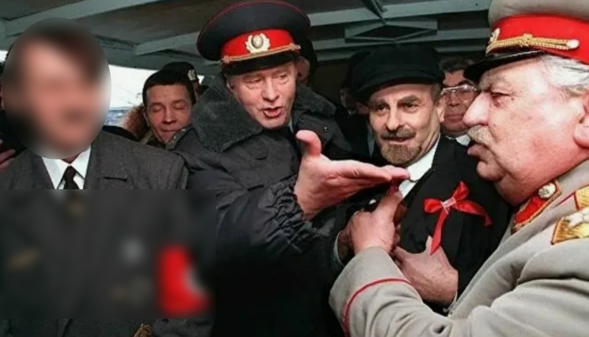 Сейчас вынужден заблюрить одного персонажа фильма. А были времена, когда люди на полном серьезе с двойником этого персонажа фотографировались, платили деньги за то, чтобы выпить и пр...