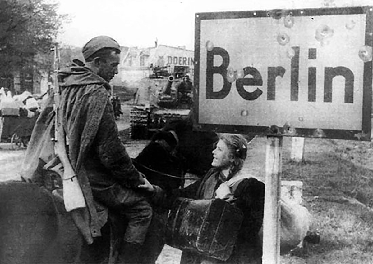 Фотохроника апрель-май 1945 года.
