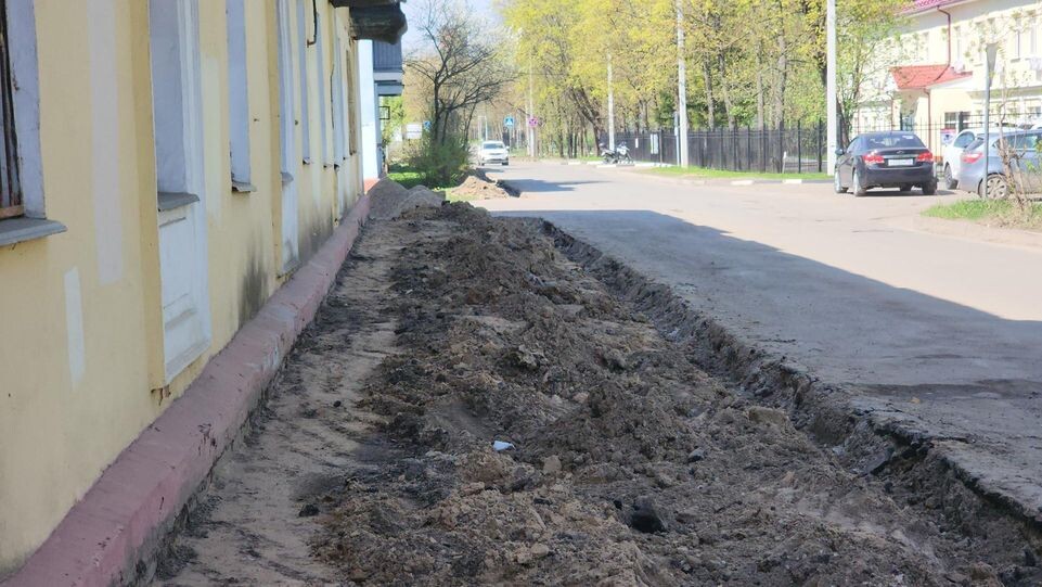     REGIONS / Роман Кутузов