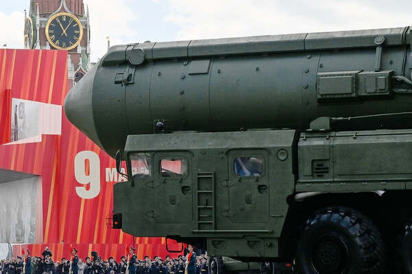 Автономная пусковая установка ПГРК «Ярс» на Красной площади в Москве на военном параде, посвященном 80-летию Победы в Великой Отечественной войне, 09 мая 2025 года / Пелагия Тихонова/Фотохост-агентство РИА Новости   📷