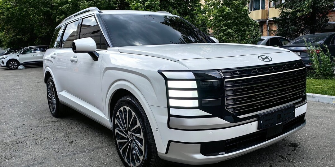 9 мест, 281 л.с. и полный привод: сколько стоит новый Hyundai Palisade II в России