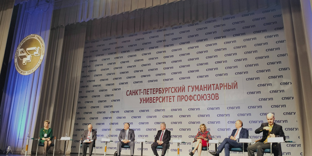 Врио ректора СПбГУП хотел уволить 40 человек - профсоюз не позволил