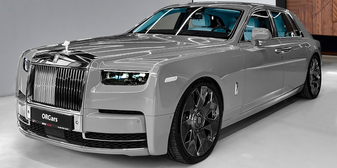 Россияне установили рекорд по покупкам Rolls-Royce.