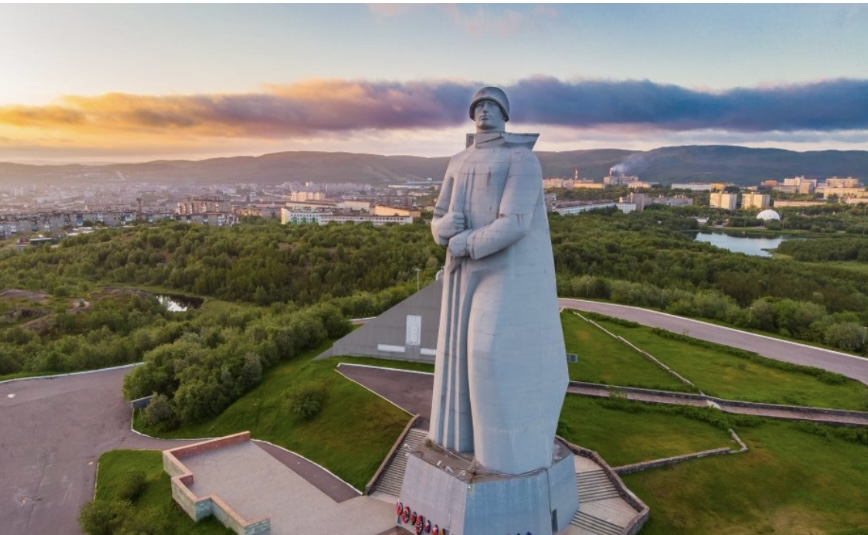 Мурманск город-герой