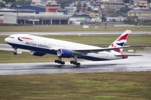 British Airways не хватает пилотов: авиакомпания нанимает пенсионеров, которым уже запрещено летать