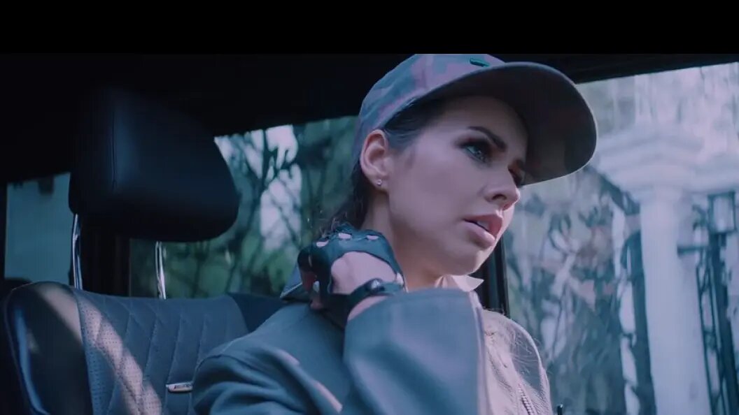    Фото: кадр из клипа "Девочка-война" HammAli & Navai (2019 год)
