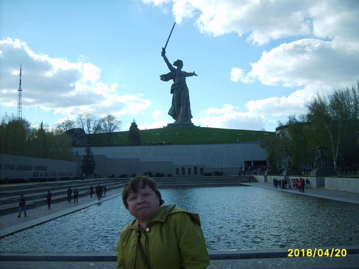 Родина-мать зовет!
