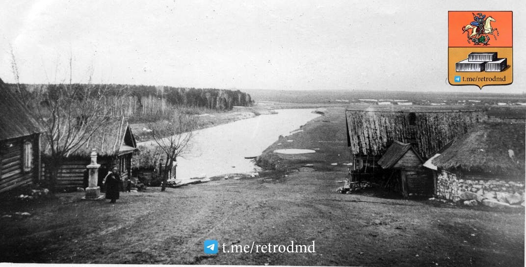 г. Никитск, ныне село Колычево (слева знак города), конец 19 века