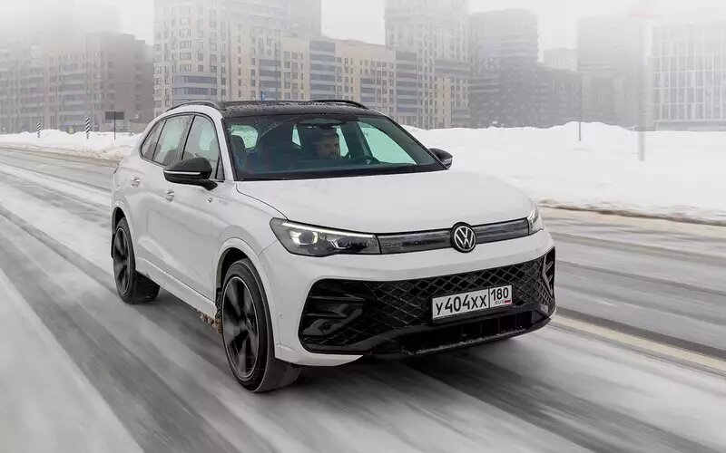 Volkswagen Tiguan. Цена в России от 5 250 000 ₽VW Tiguan R‑Line из Китая
📷
