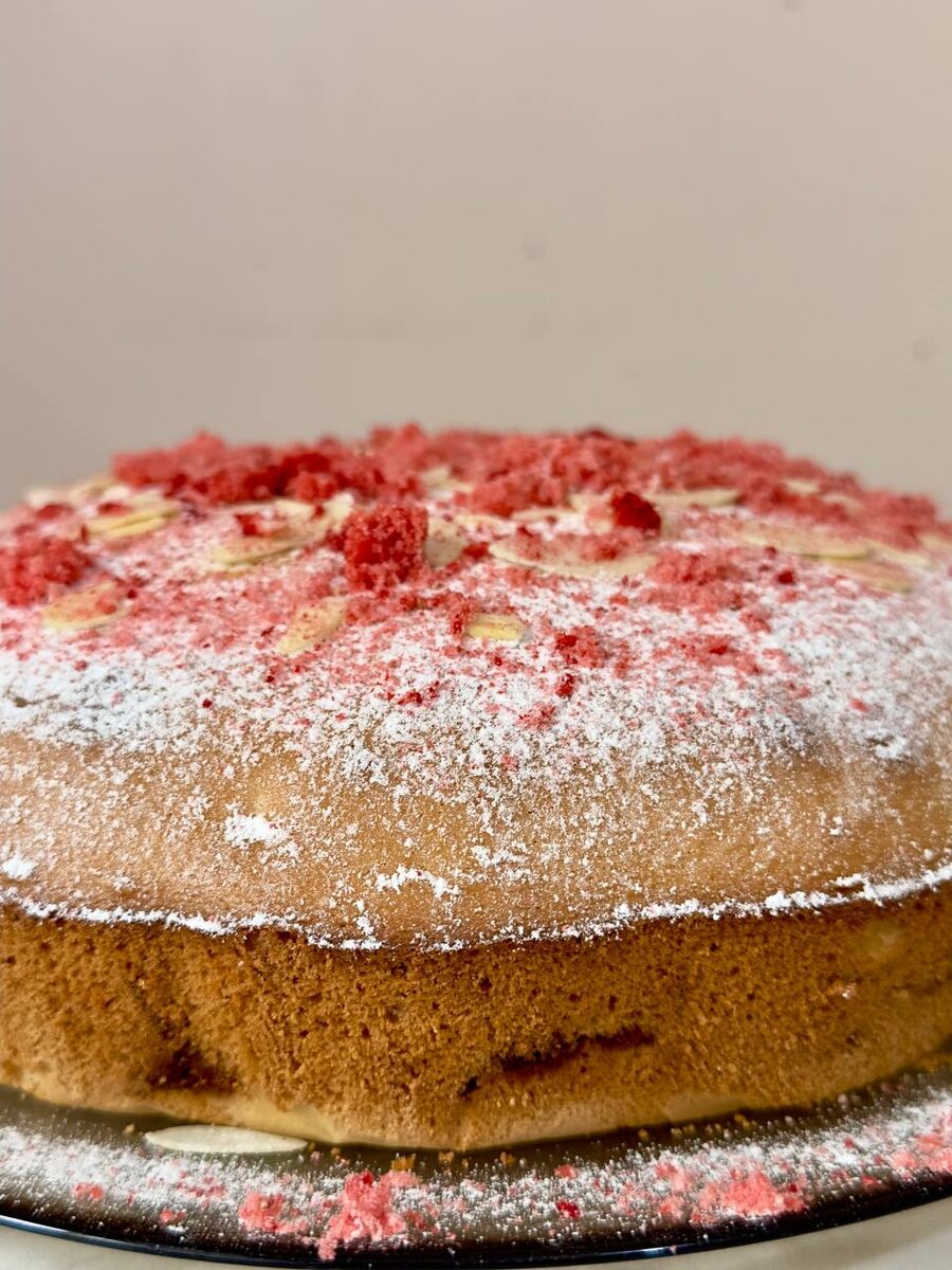 Домашний пирог с бананом и миндалем