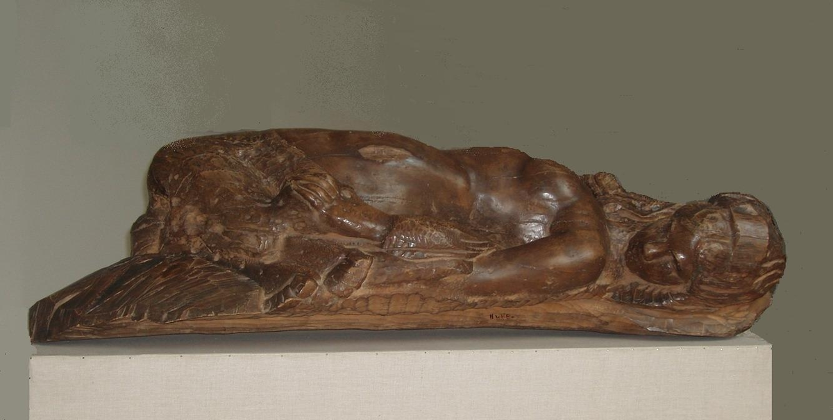 Коненков Сергей Тимофеевич (1874 - 1971). Жар-птица. 1915. Дерево, резьба. ТМИИ
