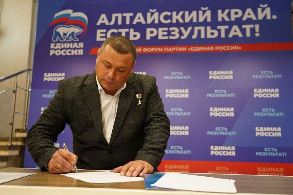   Герой России Константин Молчанов участвует в предварительном голосовании "Единой России". Источник: пресс-служба партии "Единая Россия"