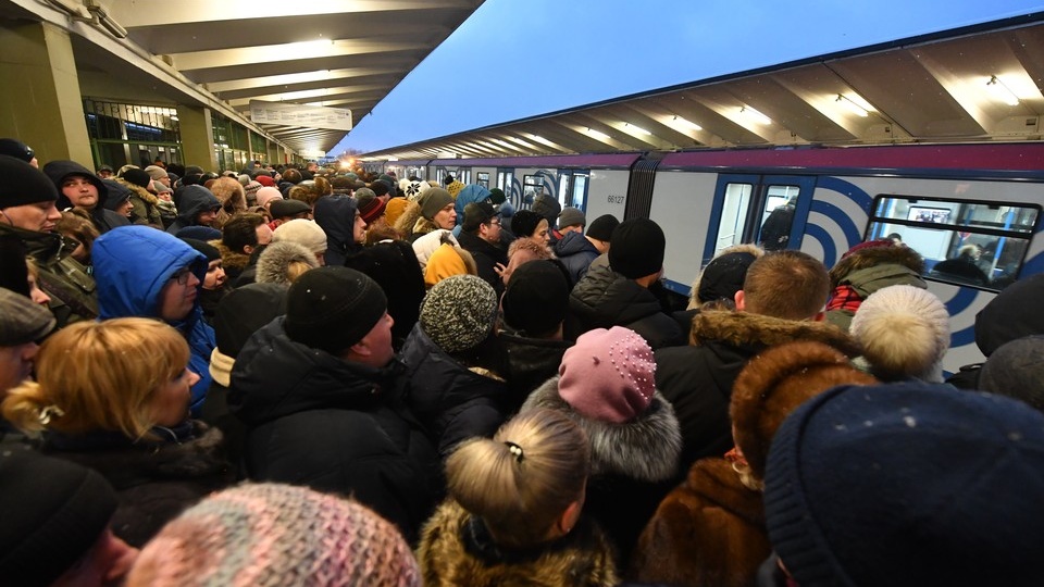 Маршруты общественного транспорта изменятся в центре Москвы 9 мая