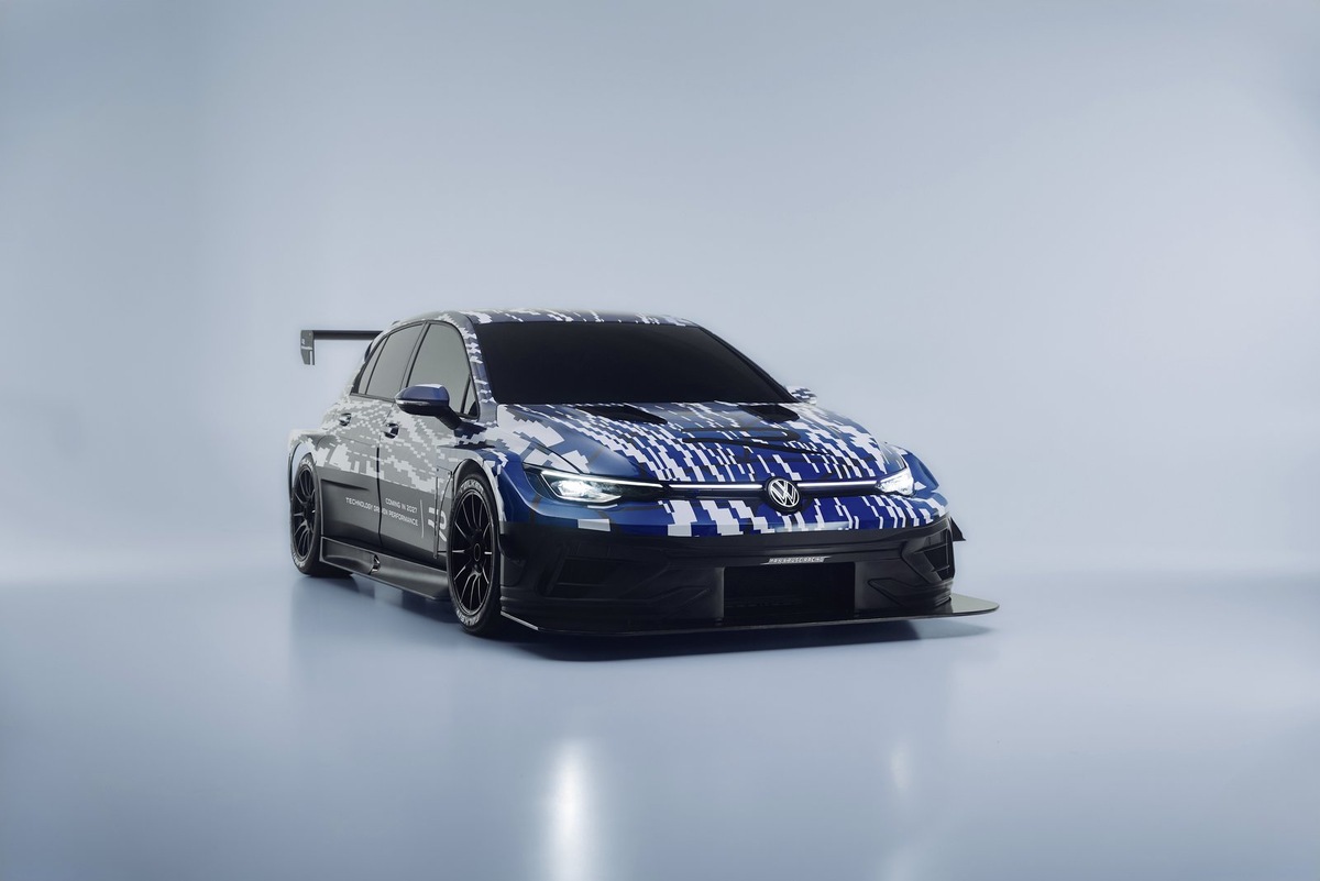    Новый Volkswagen Golf R 24h