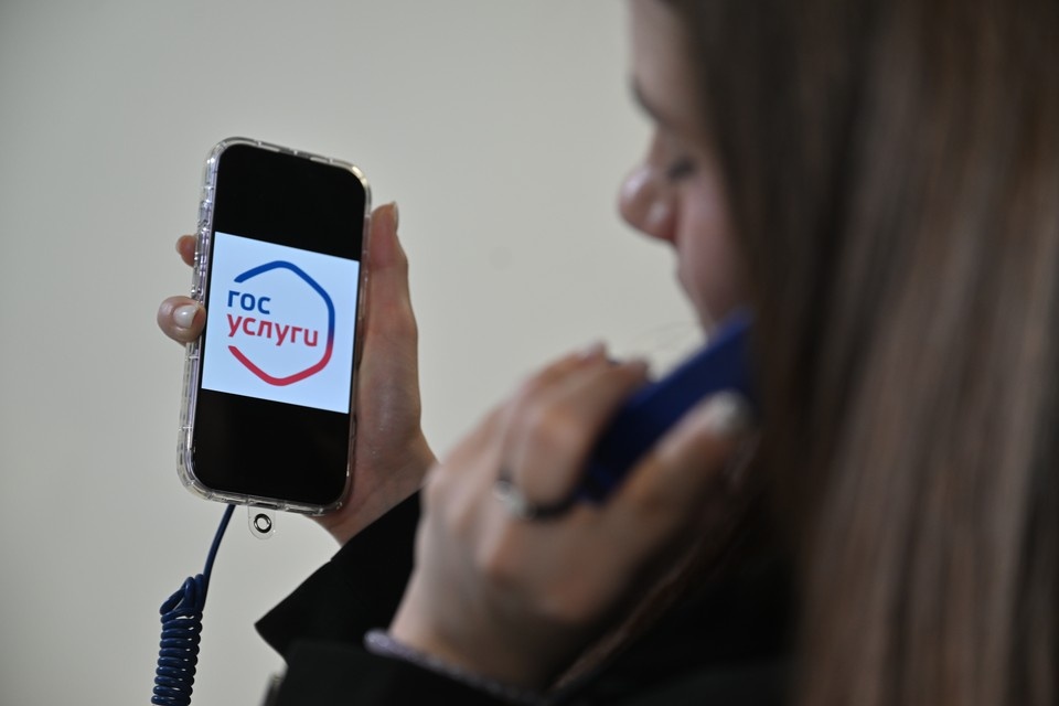    Родители утверждают, что их детей прямо во время занятий попросили продиктовать личные данные Евгения ГУСЕВА