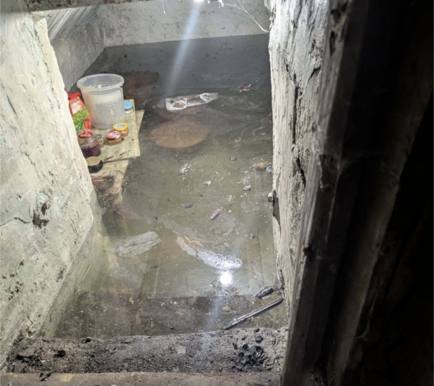 вода в погребе