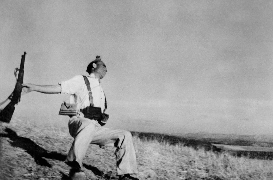 «Крестьянин и солдат». Источник: pravmir.ru