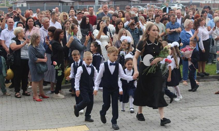 Молодым везде дорога: треть учителей в России — специалисты моложе 40 лет