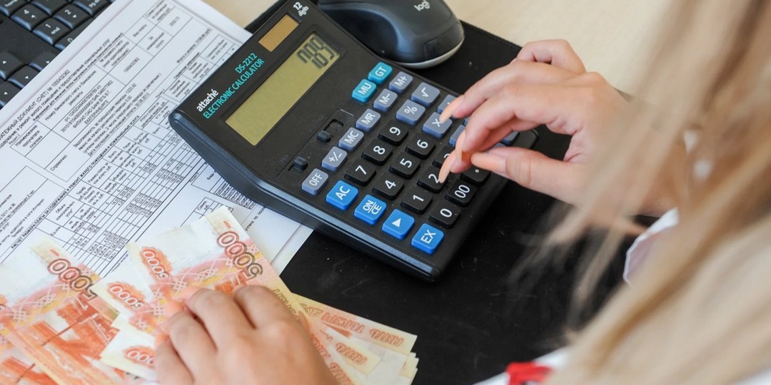 NYT: банк повесил трубку в разговоре с папой римским