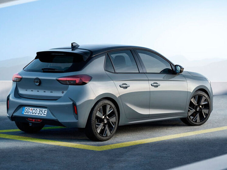     Фото: Opel