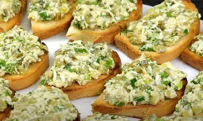 Вспоминаем простую закуску на каждый день: рецепт доступный, а вкус — на уровне ресторана  