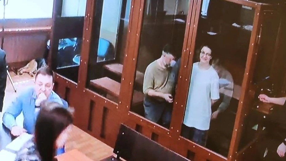    Бывшая руководитель ЦУР Петербурга Елена Никитина (справа). Автор фото: Объединённая пресс-служба судов Петербурга