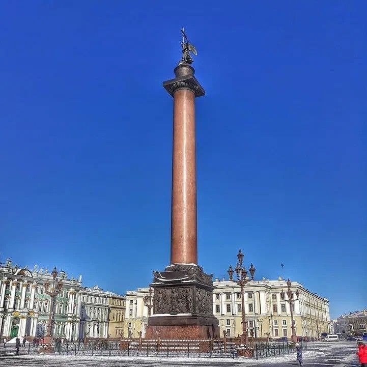 Александровская колонна в Санкт-Петербурге, изображение из открытых источников Яндекса