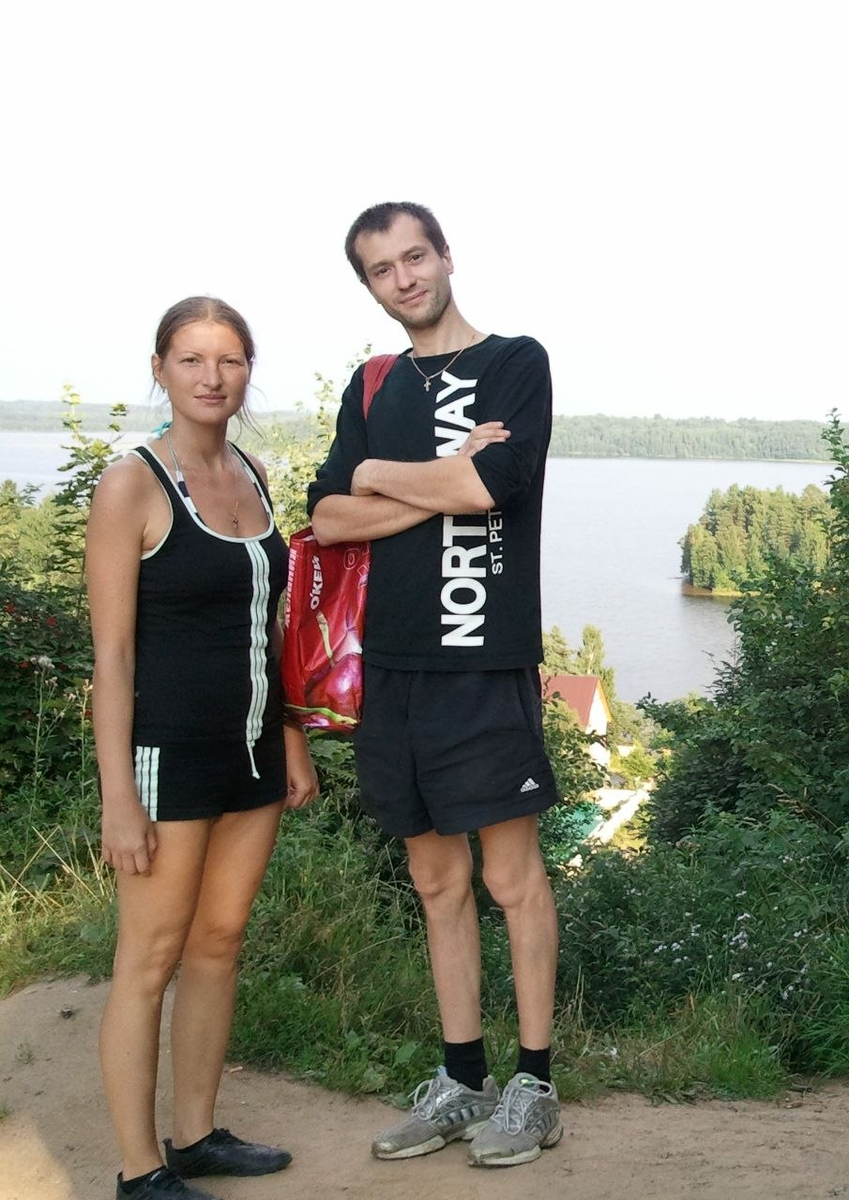 Мы с Женей на даче в 29 лет