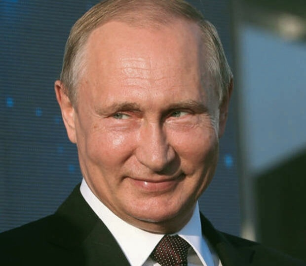 Немцы до сих пор считают что только Путин им может помочь: но он нам самим нужен