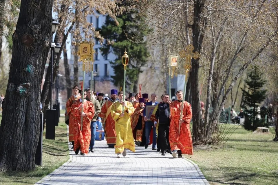    Крестный ход и молебен прошел в Иркутске. Фото: пресс-служба администрации Иркутска