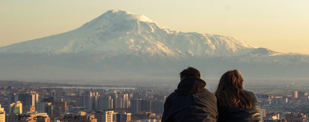 @Ash Shvoyan/Unsplash