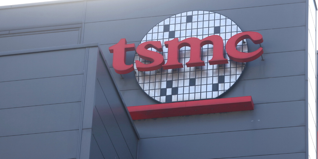 Названы две компании, которые смогут производить чипы Apple Silicon вместо TSMC