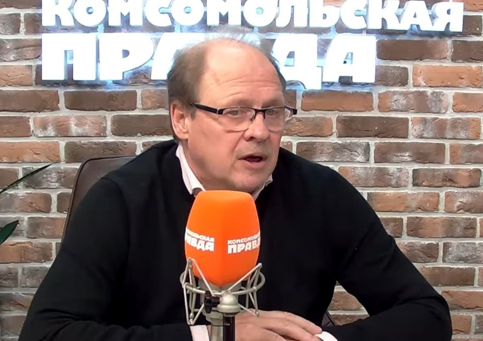    Александр Гурнов в студии Радио "Комсомольская правда"