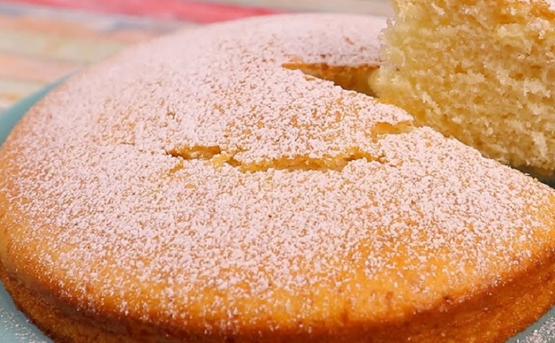 Самый простой пирог на молоке: мягко, быстро, вкусно