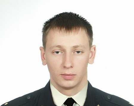 Медики не могли подойти из-за оголённых проводов. Зеваки снимали. К ребёнку с 95% ожогов пошёл один человек