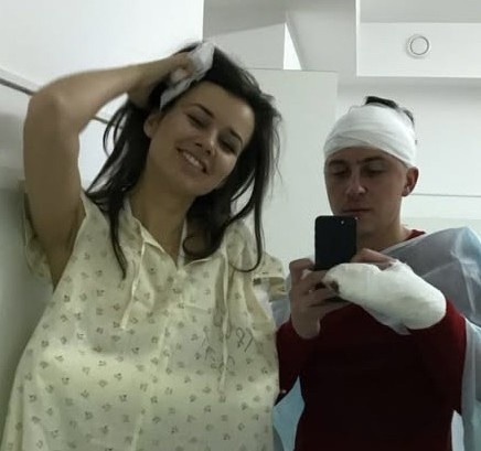    Амир рассказал, что Ксения попала в аварию на его машине. И она, и мужчина получили травмыСоцсети
