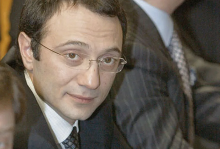    С первых шагов в экономике Керимов проявил редкий талант.