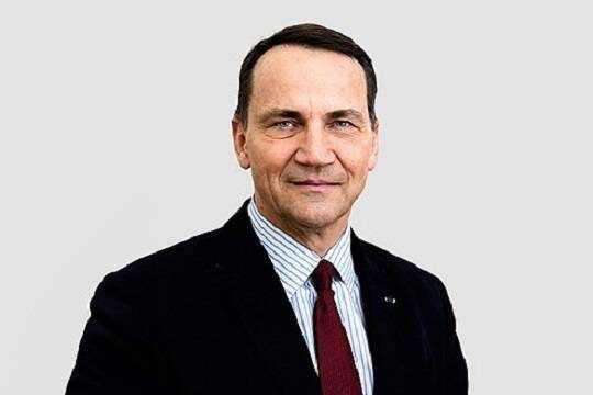 Сикорский назвал условие, при котором простит Фицо его поездку в Москву