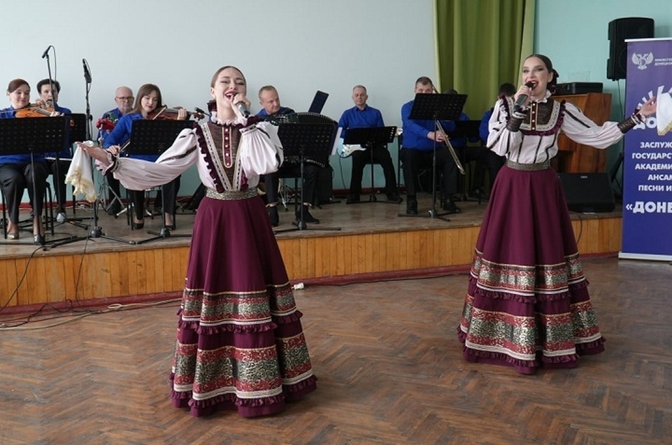    В ДНР прошли первые концерты ансамбля «Донбасс» в рамках проекта «Русская весна». Фото: culture-dnr.ru