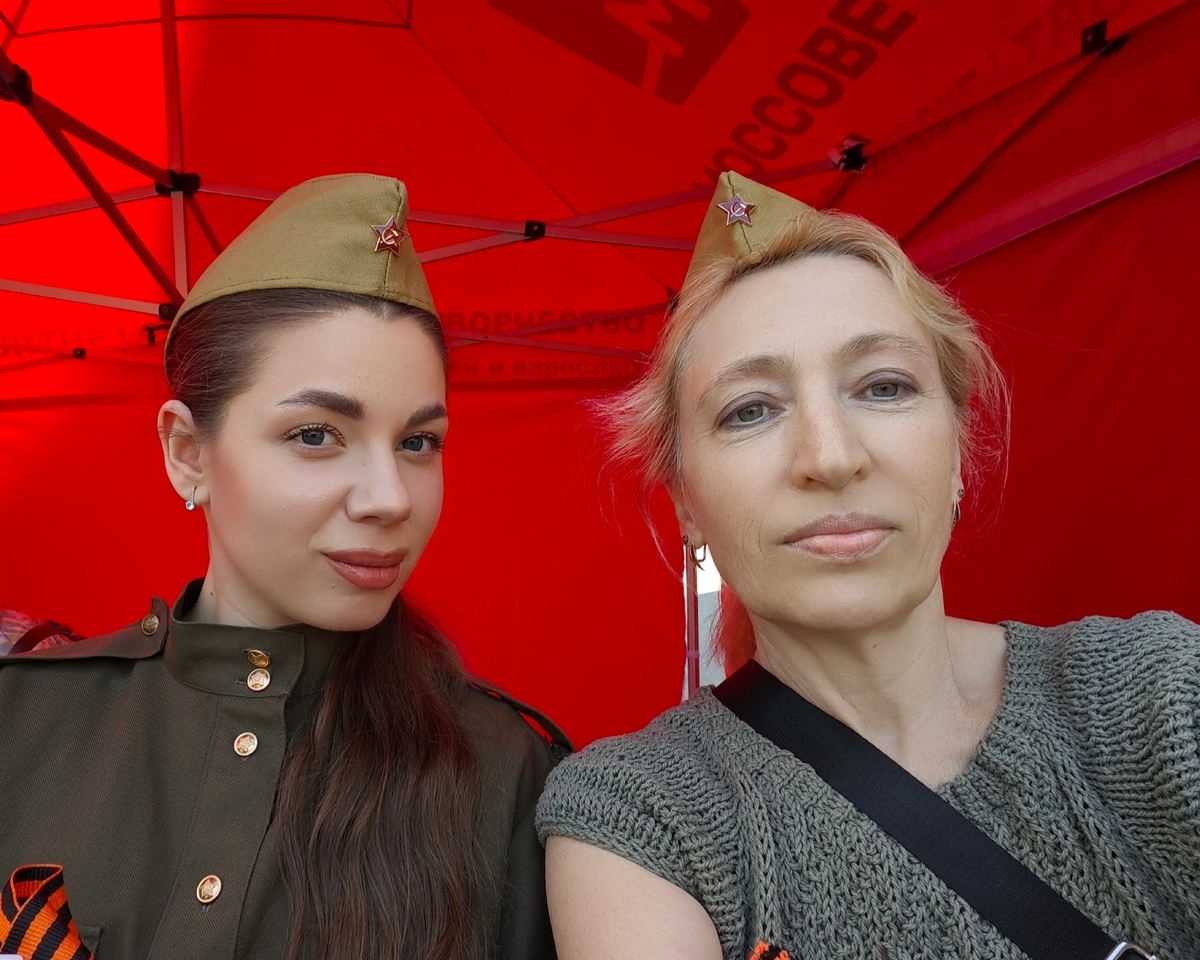 Крис и я. Работаем на празднике. ТУ Моссовет Соколиная гора