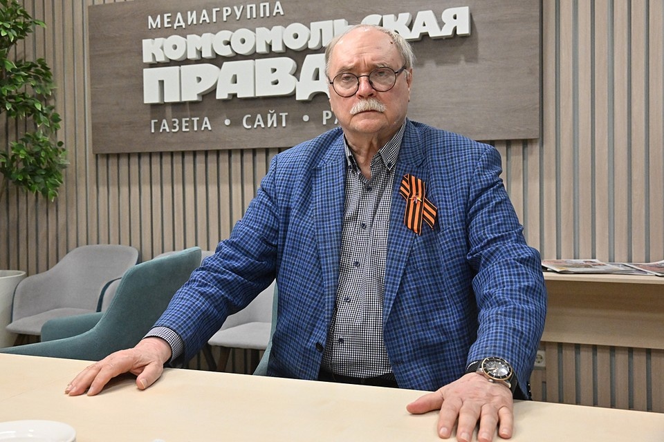    Накануне юбилея Мастер побывал в студии Радио «Комсомольская правда» Владимир ВЕЛЕНГУРИН