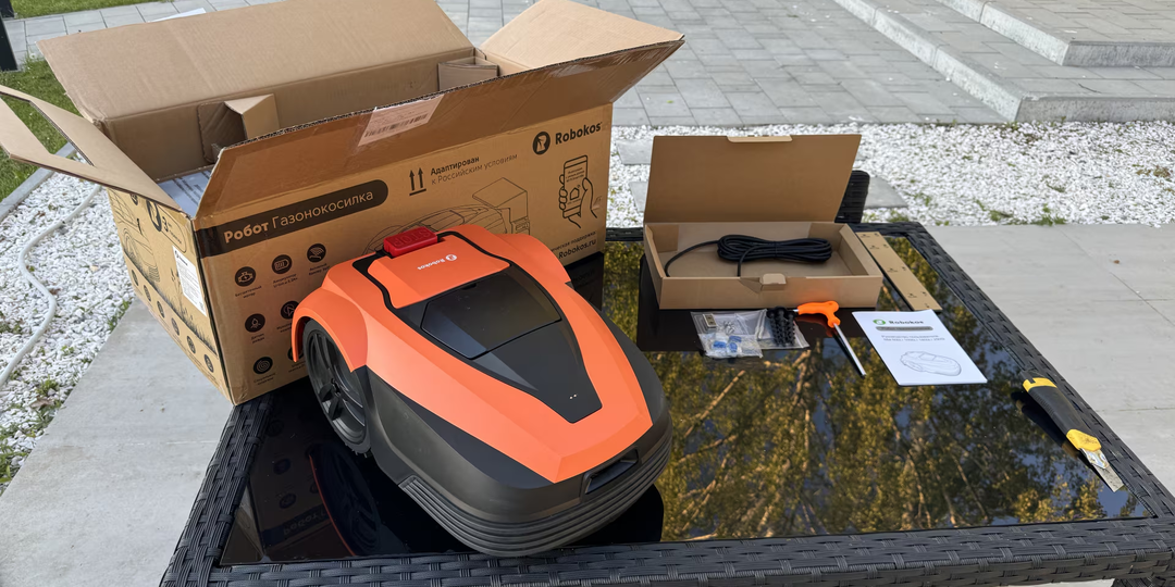 Почему проводные роботы газонокосилки Robokos надежнее моделей с GPS и навигацией в 2026 году