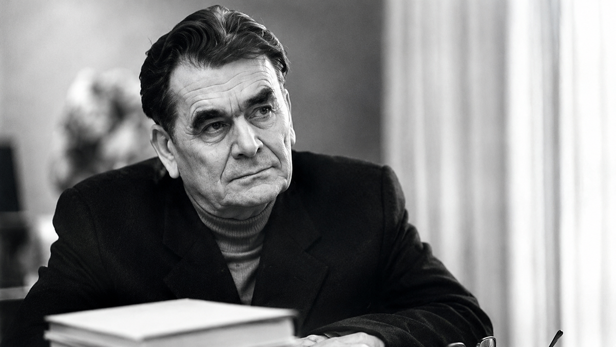 Дмитрий Константинович Беляев советский генетик-эволюционист 1959 году возглавил Институт цитологии и генетики СО АН СССР в Новосибирске