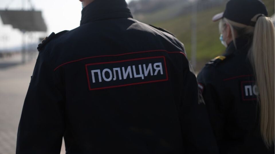    Сотрудники полиции. Источник: Анна Меньшикова, "Толк"