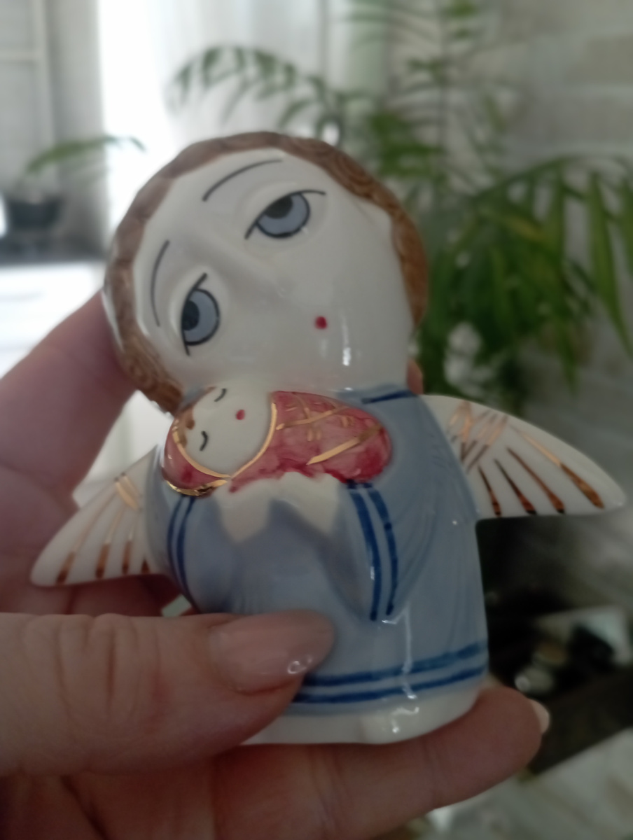Ангел с грустными глазами