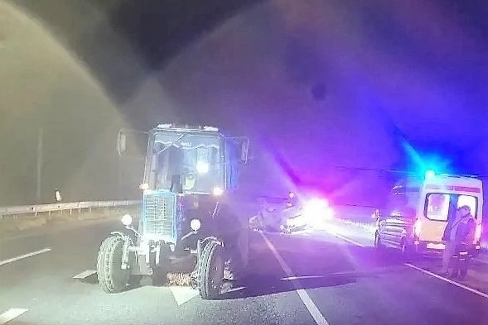    В ДТП с трактором на Ставрополье пострадали два человека. Фото: Госавтоинспекция СК