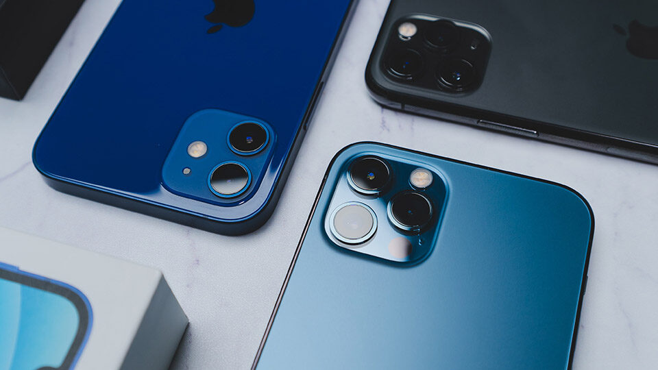 Какой iPhone лучше купить. Фото: unsplash.com/Ameen ALmayuf
